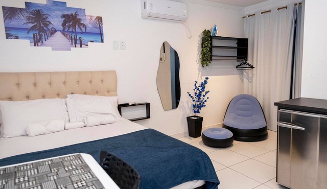 Cozy Studio Near the Airport