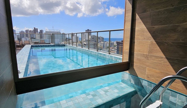Cozy Studio w Balcony & Pool in Carnival's Heart - SSA009