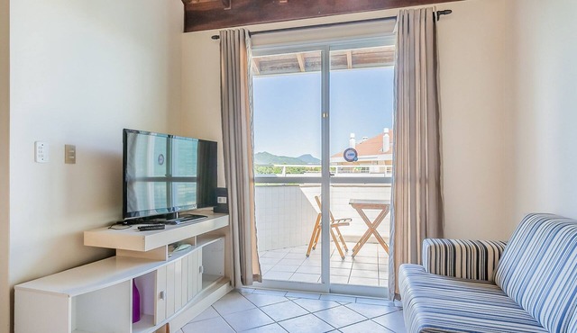 Cozy Two-story House Just 120m From the Beach! EDE