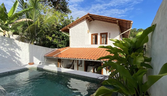 Cozy villa w/private pool 5 min from the beach!