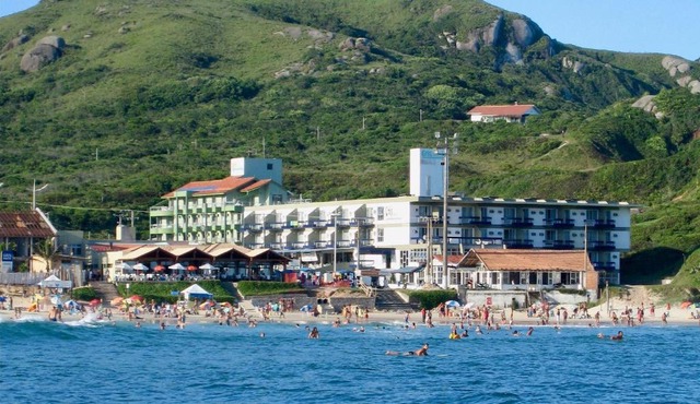 Cris Hotel
