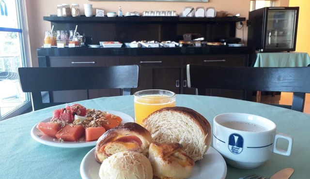 Cristal Palace Inn
