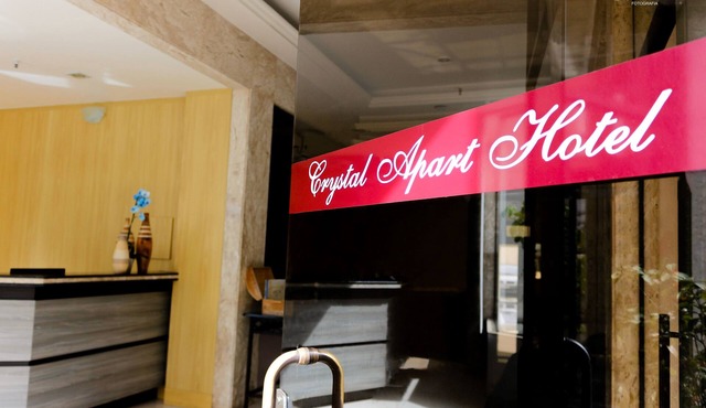 Crystal Apart Hotel