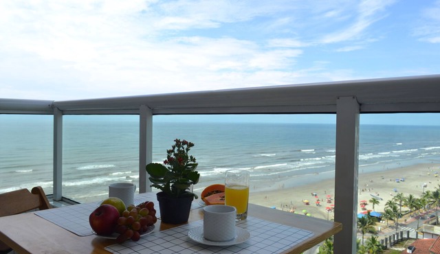 Cute beachfront apartment with a gourmet balcony and beautiful views.