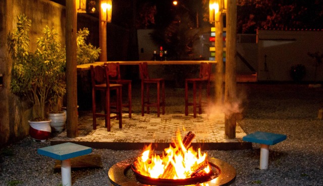 Delicatessen in Peruíbe with swimming pool sleeps 16 - by ReservaPraia