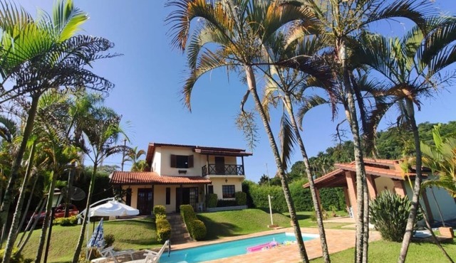 Delicious country house in a high standard cond, Atibaia region. 24h security