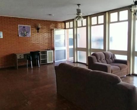 Descomplica Hostel