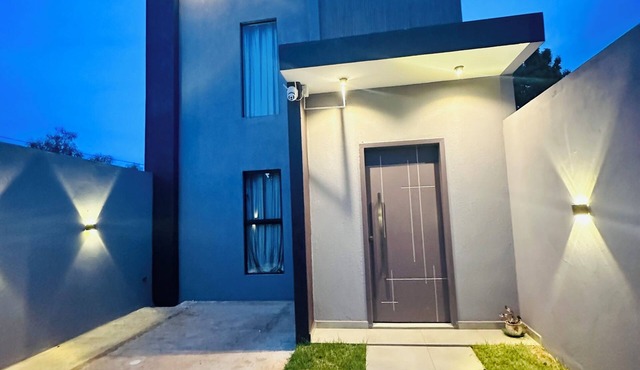 Detached house in Ciudad del Este