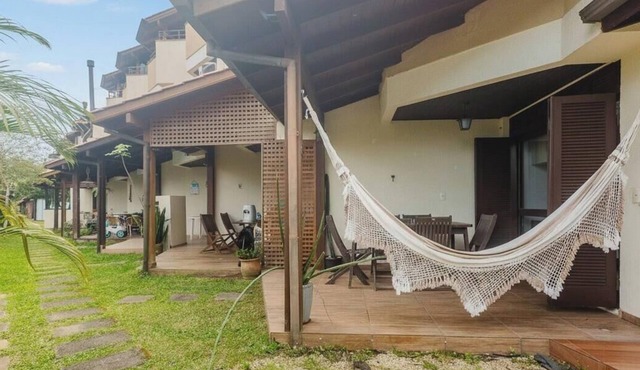Discover Comfort and Leisure 170 m From Ponta das Canas Beach - Mvcs
