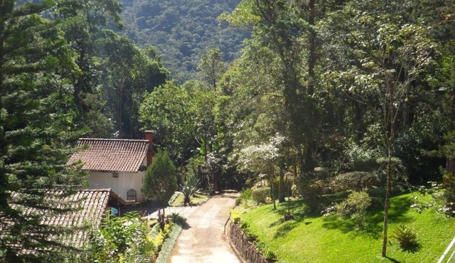 Discover the richness of peace Chalet for 2 in the heart of Serra dos Organizas.
