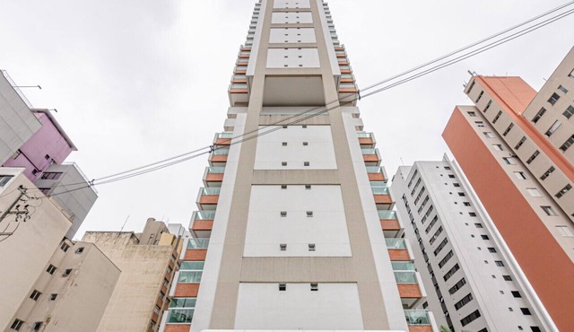 Divertido Apto com 1 quarto Lava e Seca e Sacada