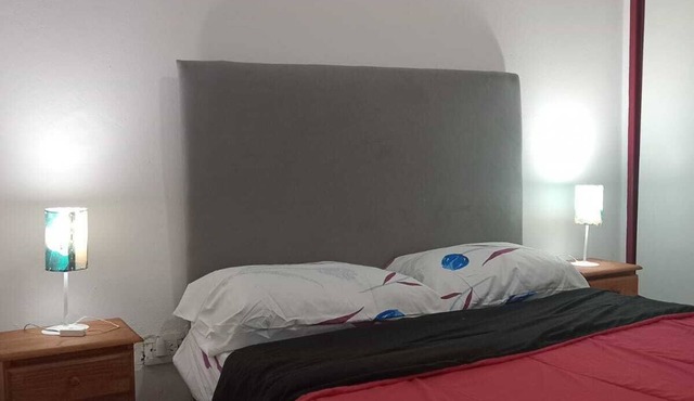 Don Alegre Enjoy the simplicity of this quiet and central lodging.