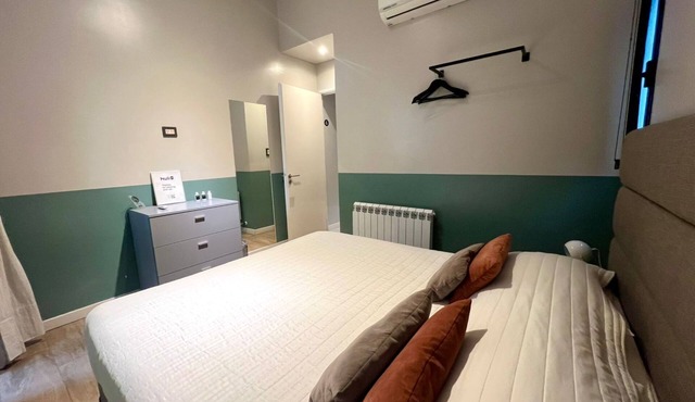 Double Queen Size with Shared Bathroom
