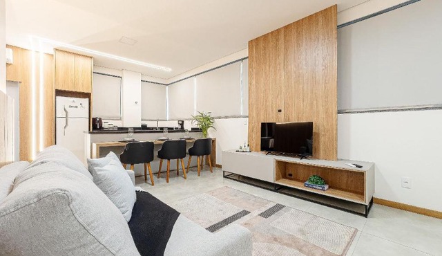 Downtown - Complete and Comfortable
