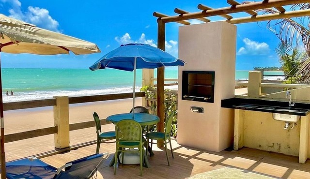 Duplex house on the beach sand with swimming pool and barbecue in Maceió, Ipioca.