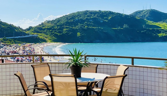 Duplex Penthouse 401 Seafront, private, excellent location, "right on the sand"