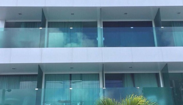 Duplex penthouse apartment on the beachfront of Tambaú.