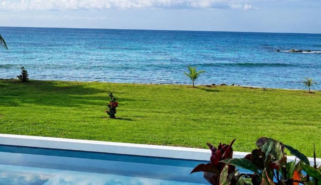 Emerald Luxe Suites
