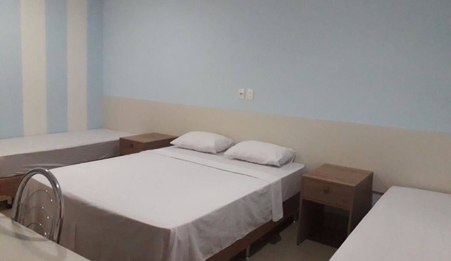 Emmis Park Hotel