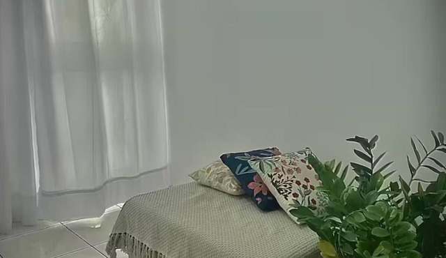 Entire ground floor apartment - close to everything