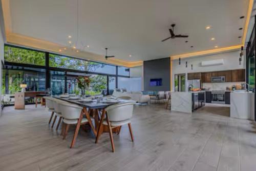 Entire homestay accommodation in Savegre de Aguirre, Costa Rica