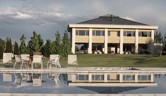 Estancia Mendoza Wine Hotel