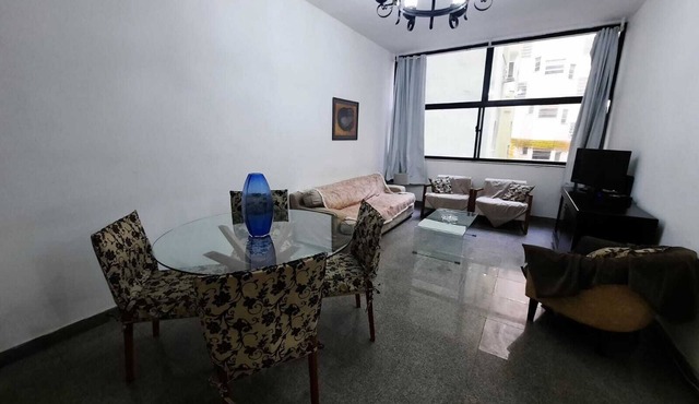 Excelente apartamento na praia de Copacabana