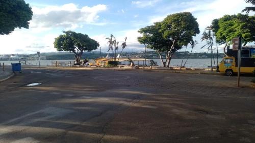 Excelente apartamento - 50 Passos da Beira Lago