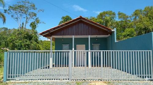 Excelente casa com isolamento térmico, dois quarto