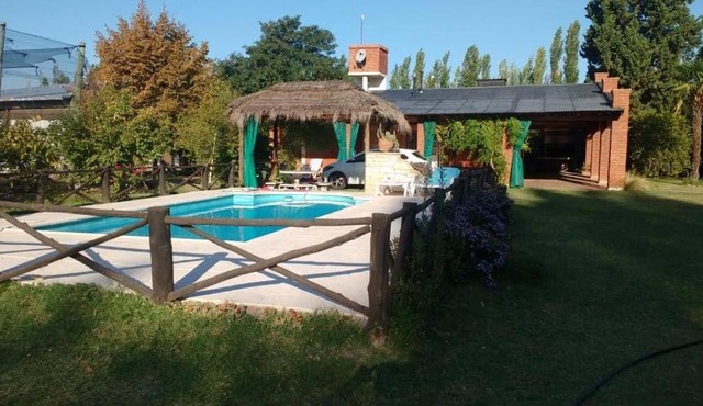 Excelente casa-quinta