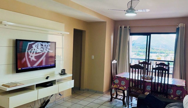 EXCELLENT 3-BEDROOM APARTMENT WITH AIR CONDITIONING, FREE WIFI, MIDDLE OF MORRO BEACH, ELEVATOR