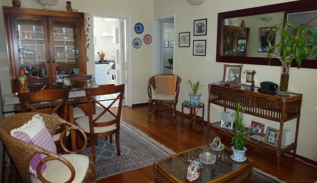 Excellent apartment in Jardins, Trianon, Wi-Fi, garage, close to 3 subway stations.