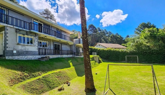 Excellent house in a prestigious neighborhood (Palace area).