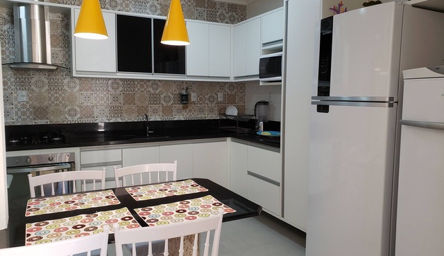 Excellent house on the beach in Vilas do Atlântico! A few steps from the beach