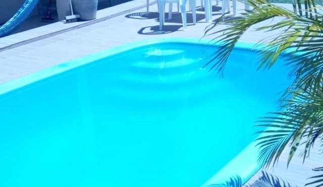 Excellent house with pool near the beach.