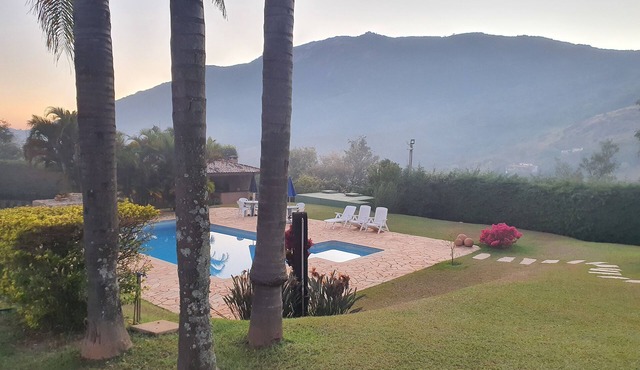 EXCELLENT VIEW - COUNTRY HOUSE WITH TRANQUILITY IN THE BEST LOCATION IN ATIBAIA