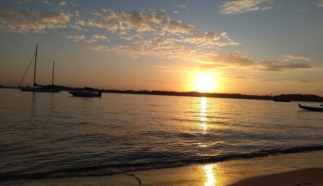 Exclusive apartment in Campinho Island with sea view, beautiful sunset.