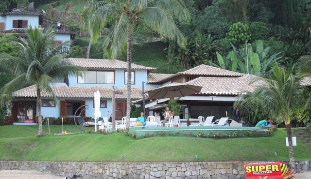 Exclusive Villa in Angra dos Reis. Come relax in paradise.