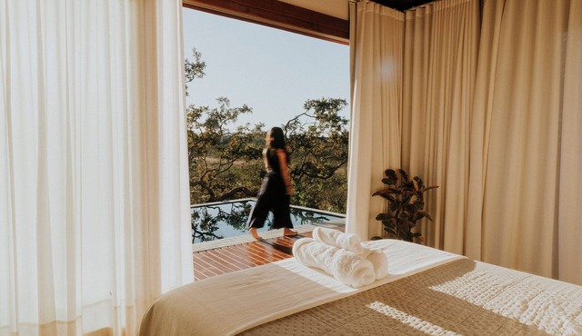 Experience the charm of Chapada: glass ceilings, stars and mountains