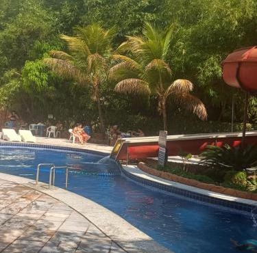 Fantástico parque aquático Resort Golden Dolphin