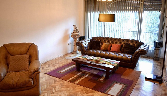 FANTASTIC IN THE HEART OF THE CITY