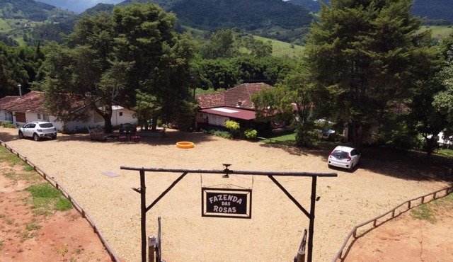 Fazenda das Rosas Casa de charme