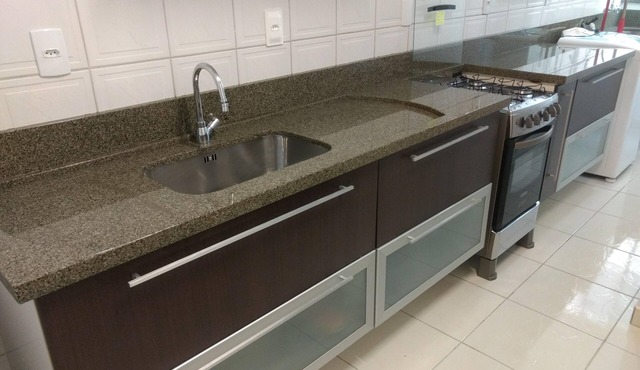 Fit 3 bedrooms Meia Praia Area Nobre