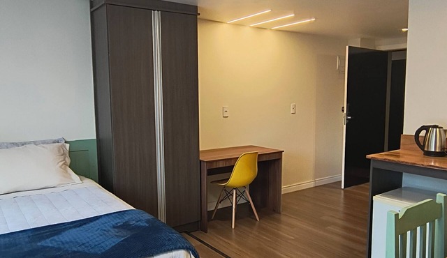 Flat Central 107 – Strategic Location for Leisure and Business
