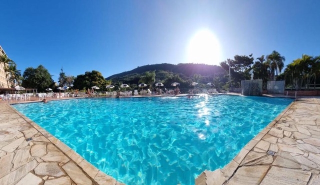 Flat 206 Hotel Cavalinho Branco (3 piscinas, elevador, sauna)