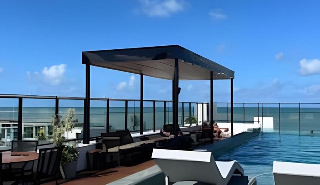 Flat a 20 metros da praia