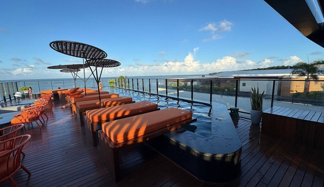 Flat beira-mar Cabo Branco com rooftop AH211