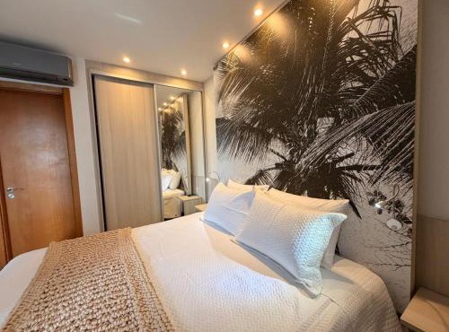 Flat Boulevard Side - Business & Beach