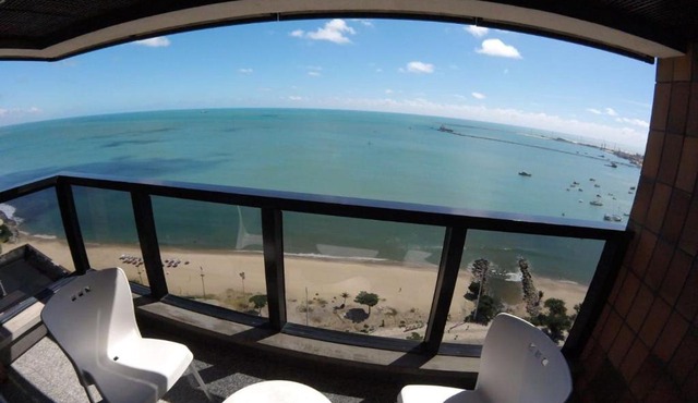 Flat com vista espetacular do mar, perto da feirinha