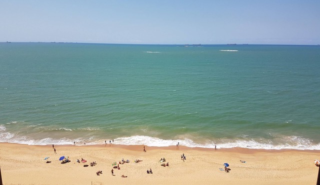 Flat facing the sea, super new
